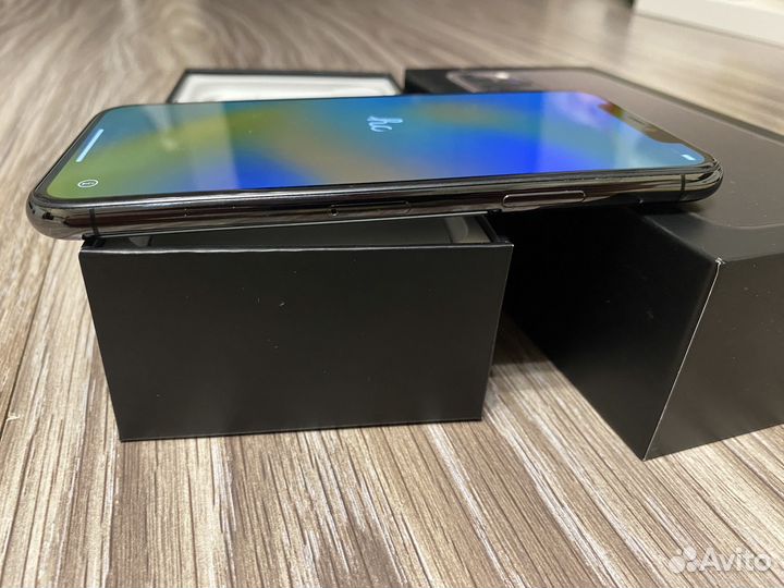 iPhone 11 Pro, 64 ГБ