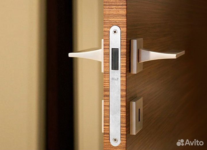 Ремонт замена замков ручек личинок, вскрытие двери