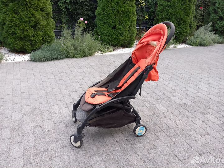 Прогулочная коляска yoya