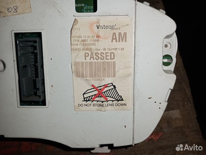 Панель приборов на Форд Фокус 07г