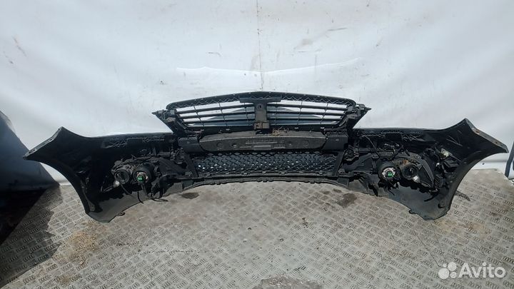 Бампер передний Mercedes-Benz C-Class