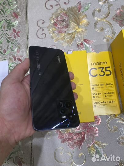 Телефон realme c 35