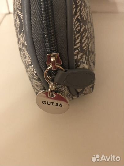 Косметичка guess