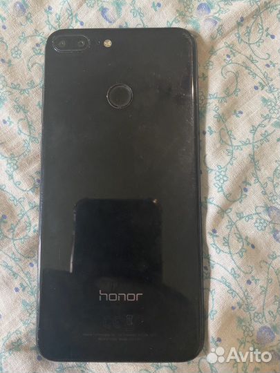Телефон Honor 9 lite