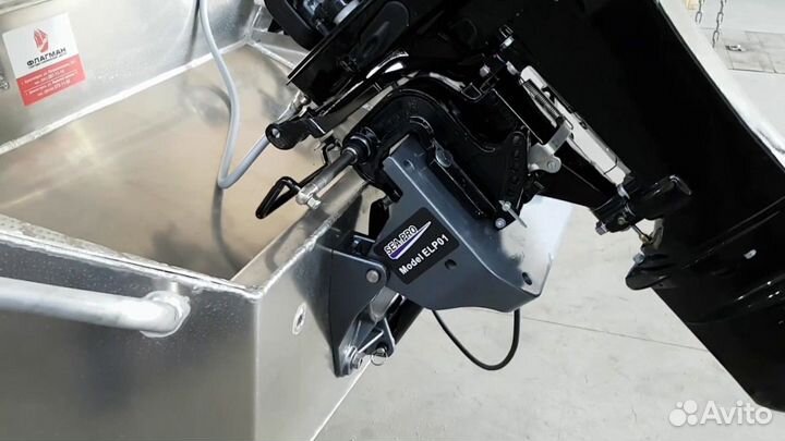 Навесной транец с гидро-подъёмом