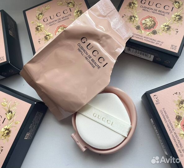 Тональный кушон Gucci