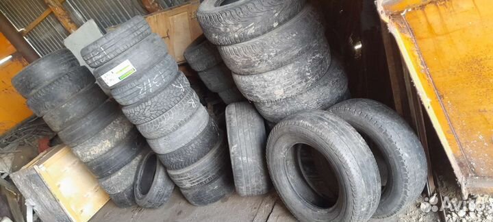Bridgestone Dueler H/T 685 2.25/7 R16