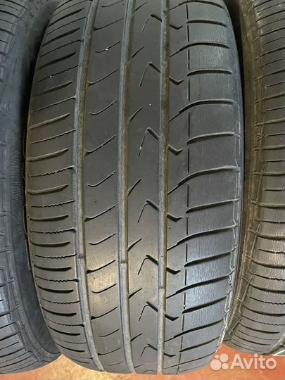 Toyo Tranpath MPZ 215/60 R16