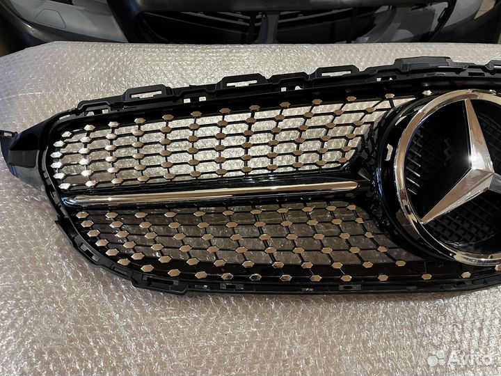 Решетка радиатора Mercedes W205 дорестайл diamante