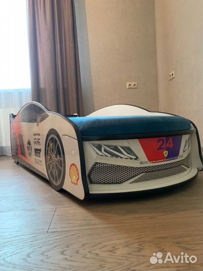 Кровать машина