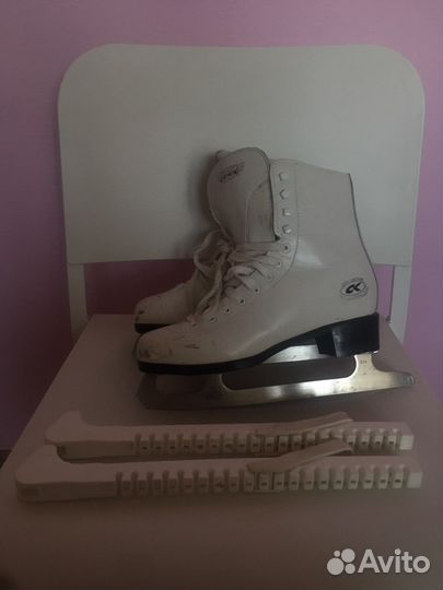 Ледовые коньки фигурные спортивная коллекция
