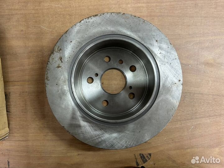 Диск тормозной Toyota Camry V30