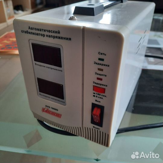 Стабилизатор напряжения AVS 1000D