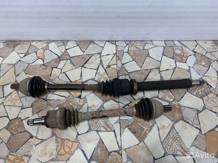 Привод Ford Focus хэтчбэк 1.6 hwdb (100 Л.С) 2007