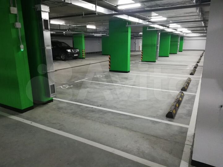 Машиноместо, 27 м²