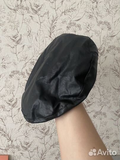 Берет черный женский