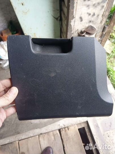 Левый бардачок на Шкода октавия
