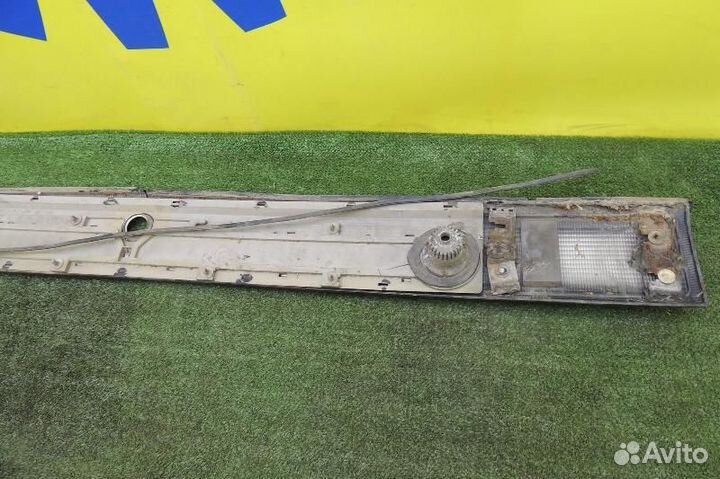 Накладка 5-й двери Mitsubishi Delica P25W