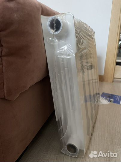 Батарея новая halsen биметалличечкий радиатор