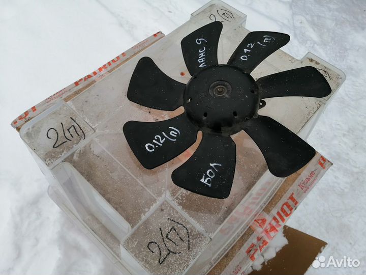 MR312899 правый вентилятор мицубиси ASX, XL, 10, 9