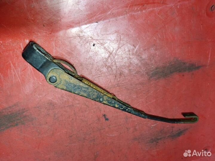 Поводок стеклоочистителя задний Ford Mondeo 2