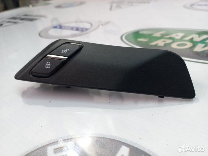 Кнопка центрального замка передней двери BMW X3 X4