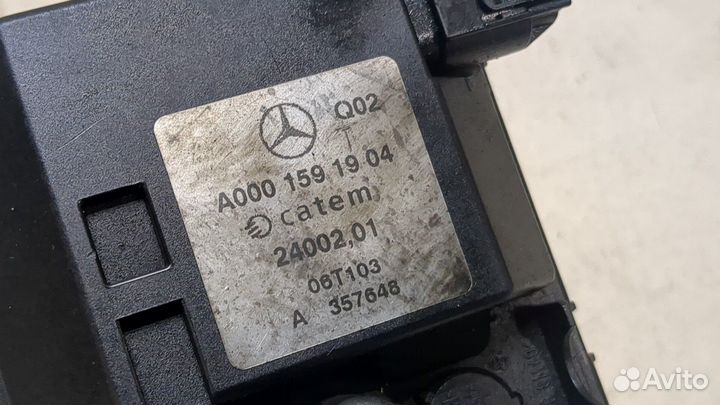 Реле накала Mercedes C W203