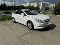 Hyundai Sonata 2.0 MT, 2011, 214 486 км, с пробегом, цена 990 000 руб.
