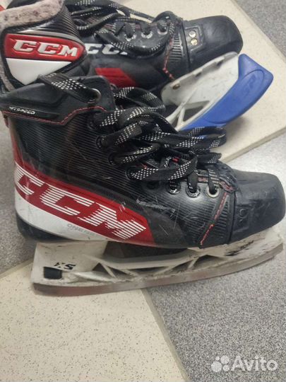 Коньки хоккейные