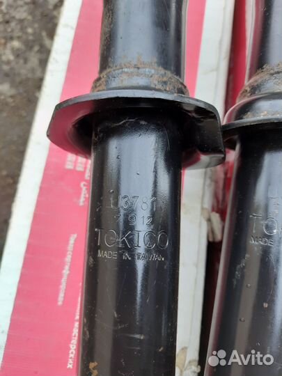 Стойки передние Хонда Аккорд 7