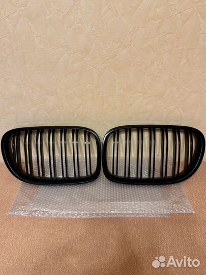 BMW F01 ноздри M Performance