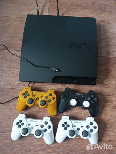 Sony PS3 slim прошитая+4 джойстика