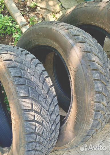 Mazzini Snowleopard 215/60 R16 95T