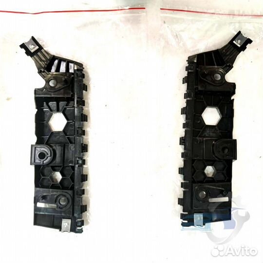 Кронштейн переднего бампера левый 602000910AA