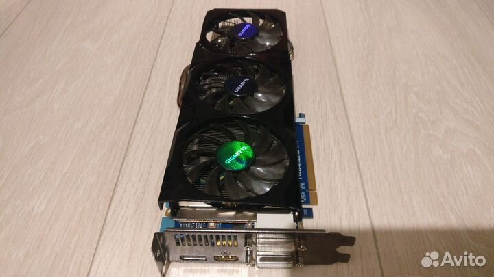 Нерабочая Gigabyte GeForce GTX 570 1280MB Gddr5