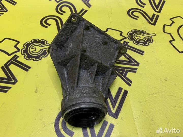 Кронштейн промежуточного вала привода Bmw 5-Series