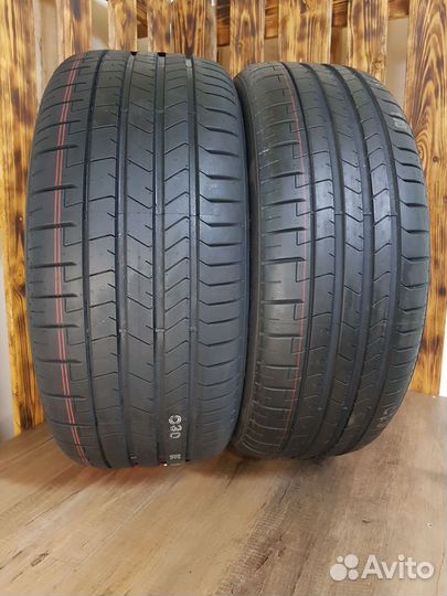 Pirelli P Zero PZ4 315/40 R21 и 275/45 R21 111Y
