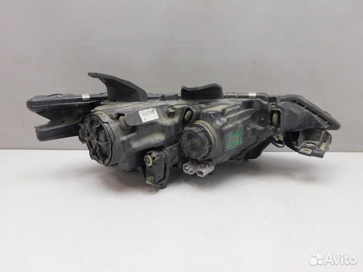 Фара левая Mitsubishi Outlander