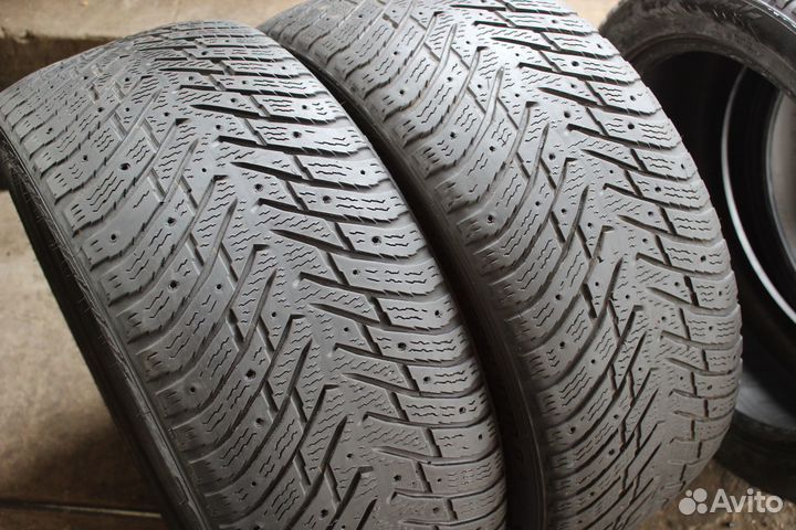 Nokian Tyres Hakkapeliitta 8 235/45 R18 98T