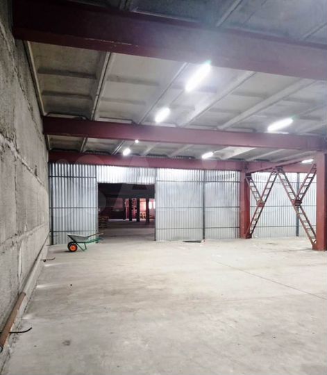 Свободного назначения, 180 м²