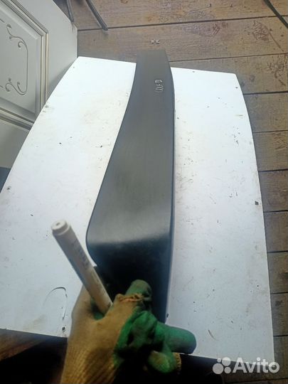 Спойлер крышки багажника golf 3