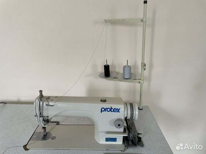 Продам швейную машинку
