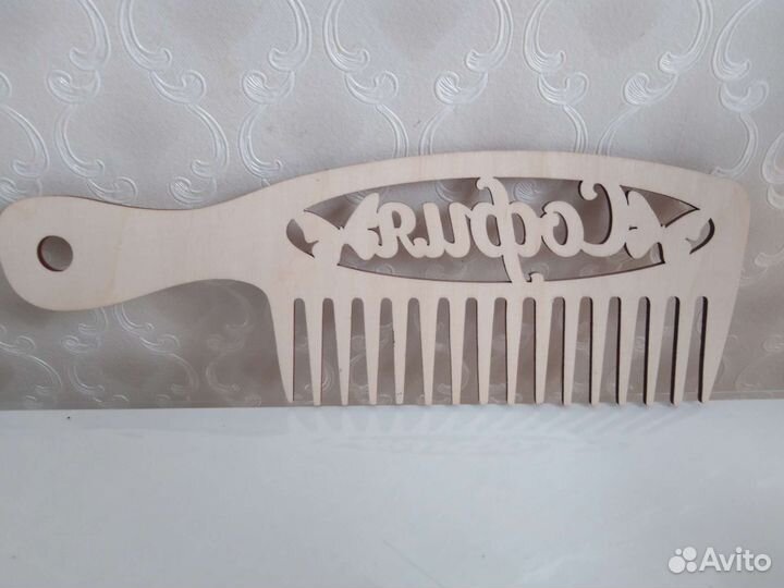 Расческа деревянная София