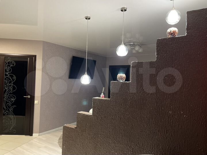 3-к. квартира, 68 м², 2/5 эт.