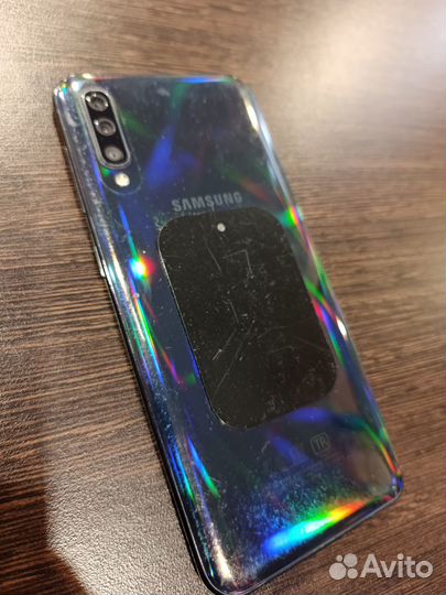 Samsung Galaxy A50, 4/64 ГБ