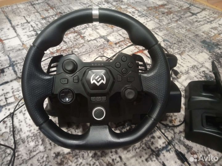 Игровой руль с педалями и коробкой передач