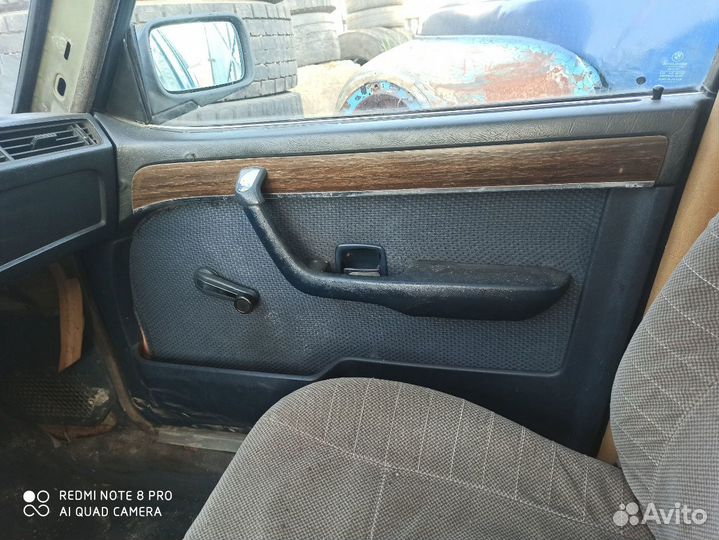 Дверные карты bmw e23