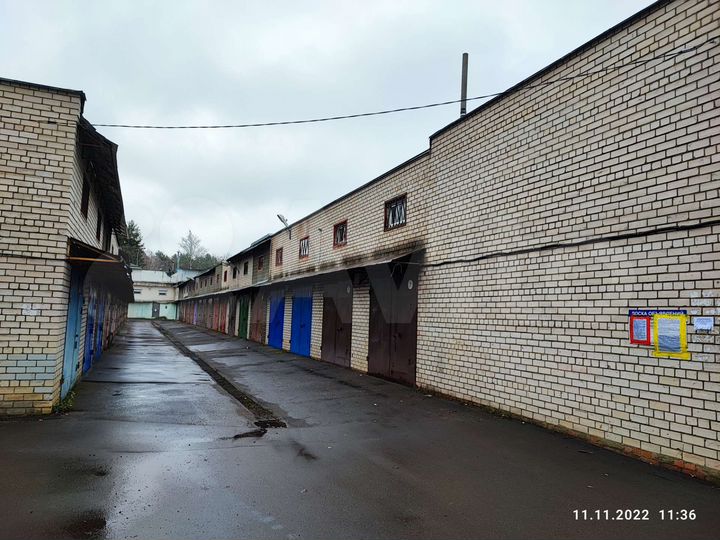 Гараж, > 30 м²