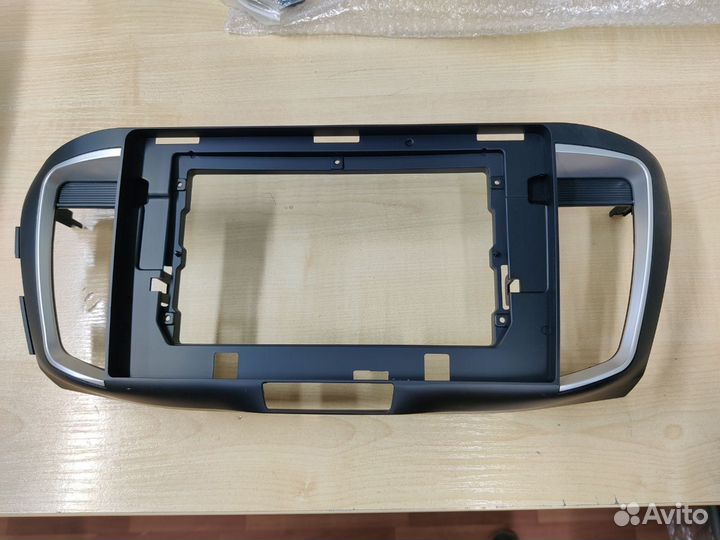 Переходная рамка в Honda Accord 2013-2020 10