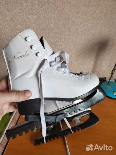 Коньки фигурные